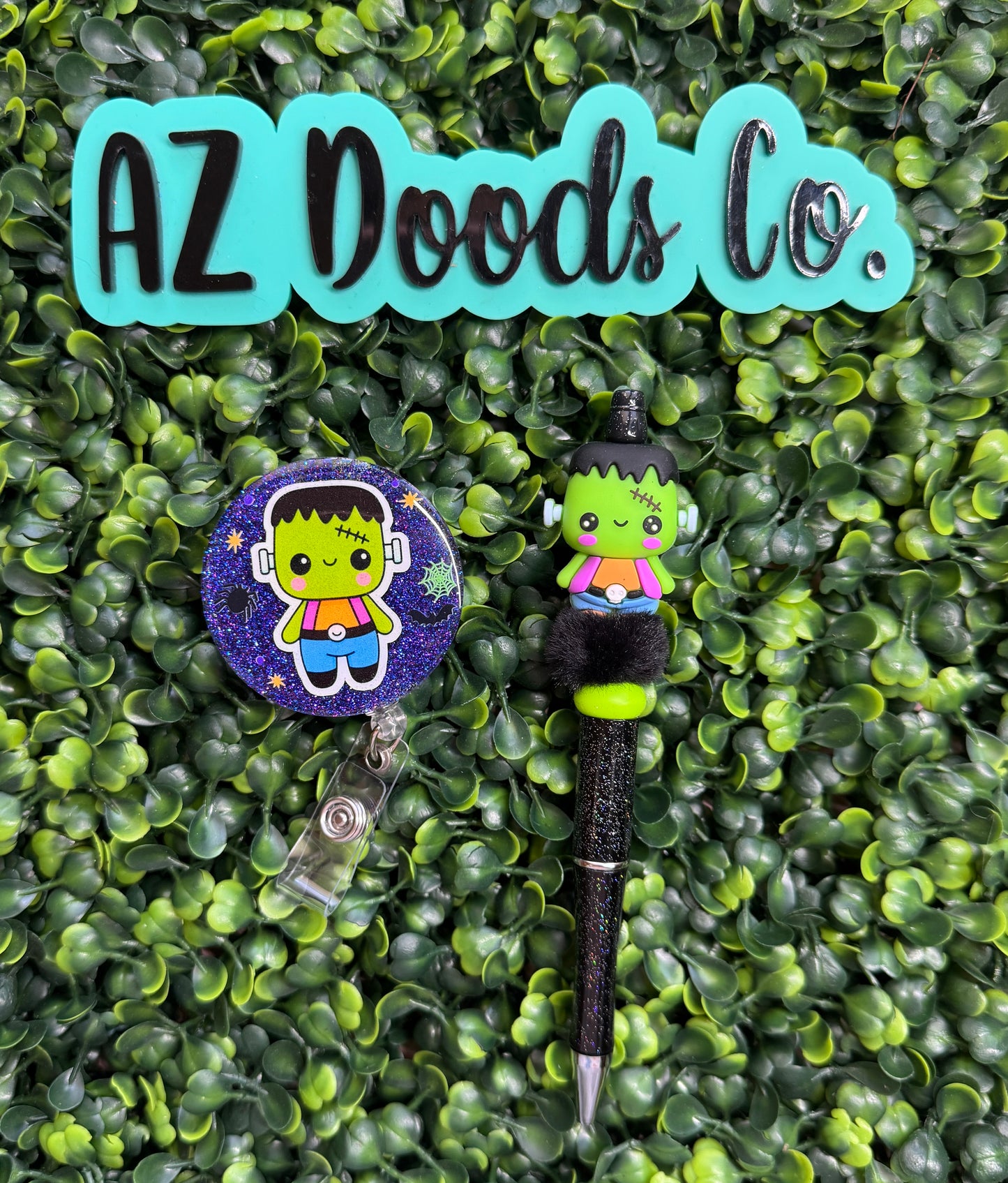 Frankie Pen & Badge Reel Set