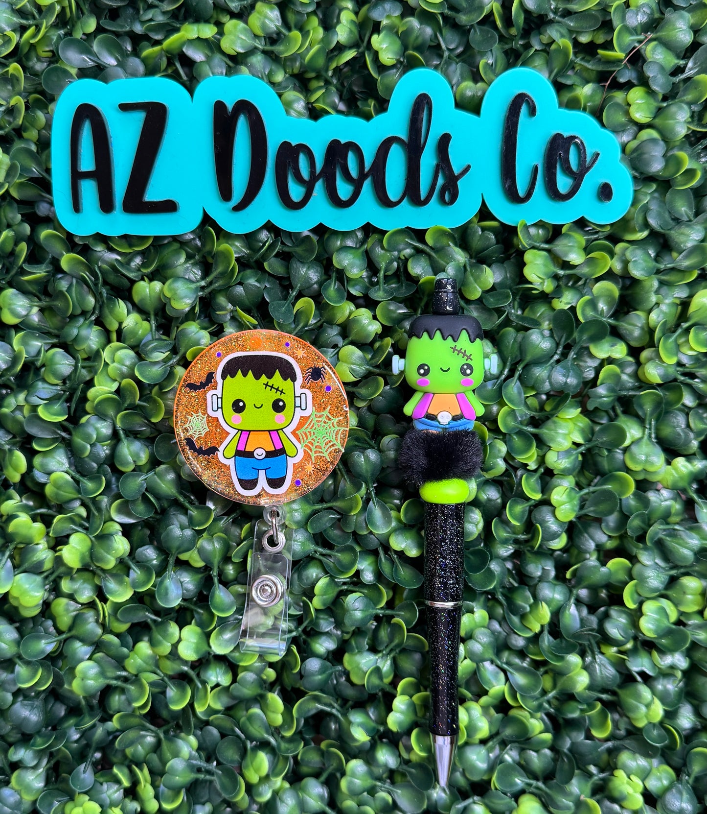 Frankie Pen & Badge Reel Set